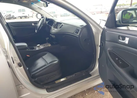 2012 Hyundai Genesis 4.6 z USA, uszkodzony, nr VIN KMHGC4DFXCU175943